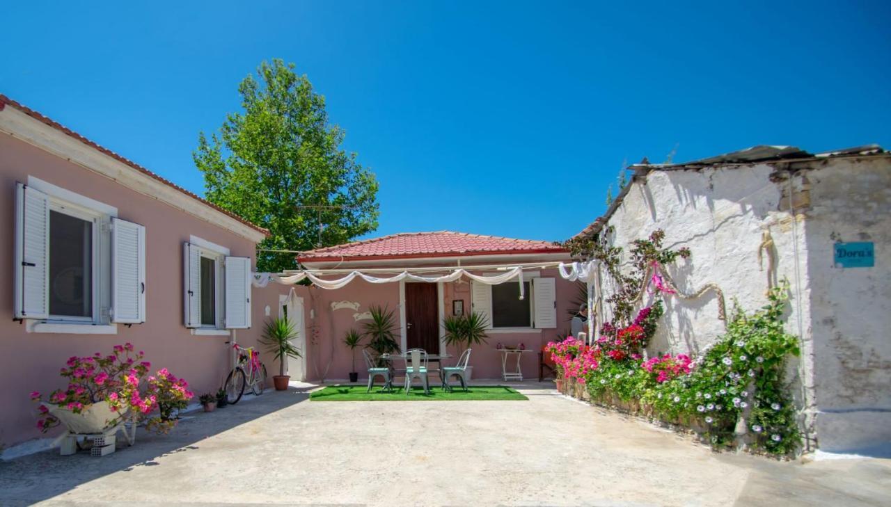 Doras Beach Bungalow B By "Elite" พลานอส ภายนอก รูปภาพ